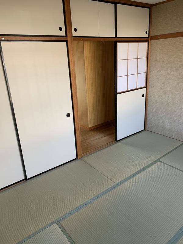 愛西市のお客様網戸の張替え写真