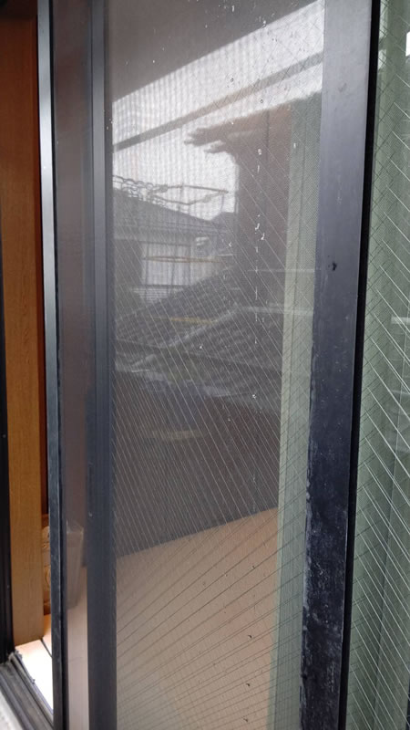 犬山市のお客様網戸の張替え写真