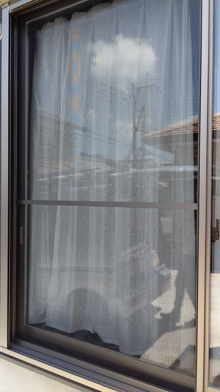 刈谷市のお客様網戸の張替え写真