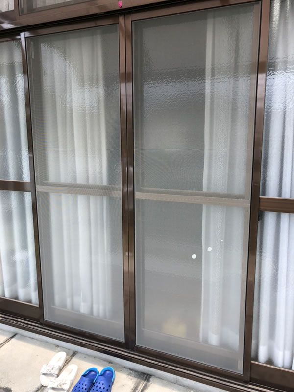 刈谷市のお客様網戸の張替え写真