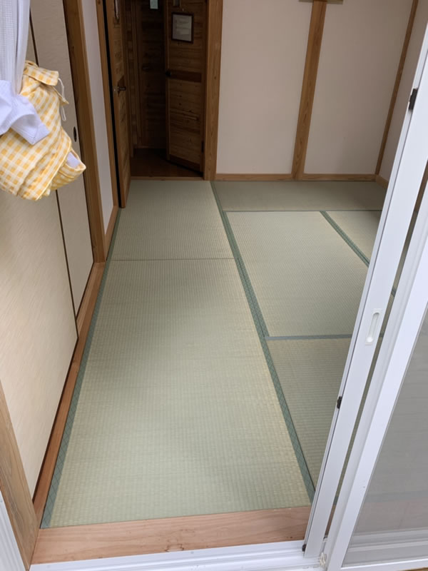 清須市のお客様網戸の張替え写真