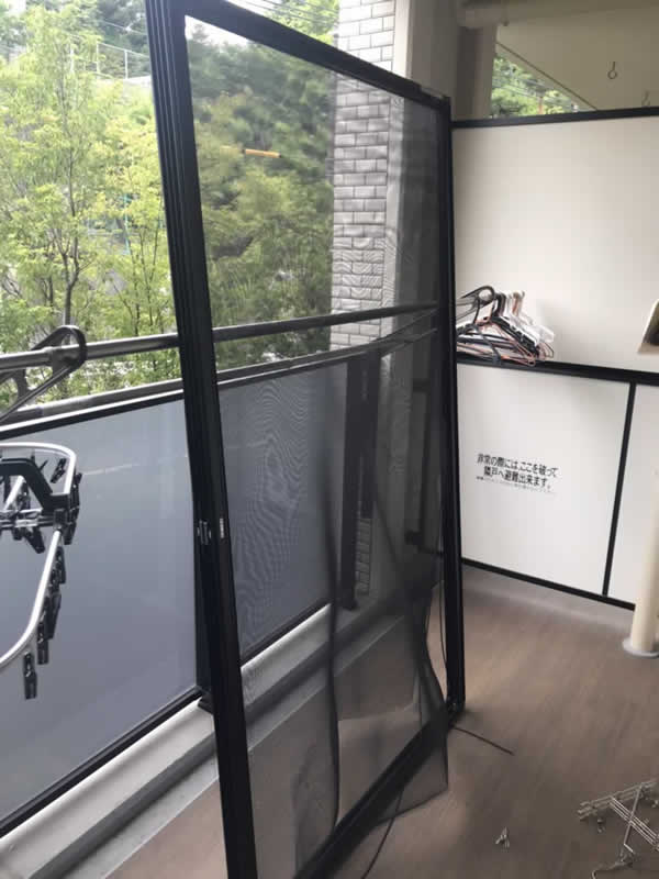 名古屋市北区のお客様網戸の張替え写真