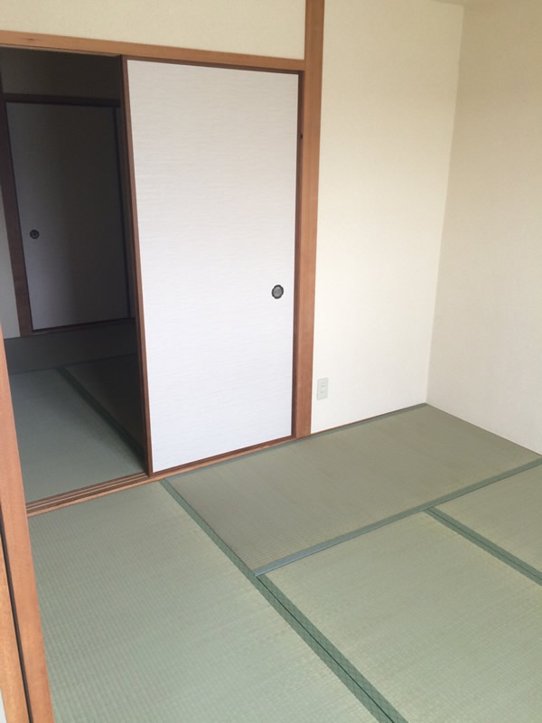 名古屋市昭和区のお客様網戸の張替え写真