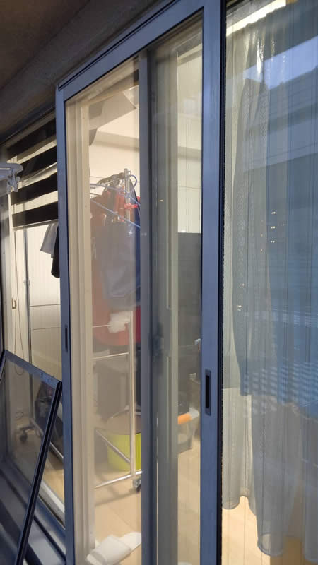 名古屋市天白区のお客様網戸の張替え写真