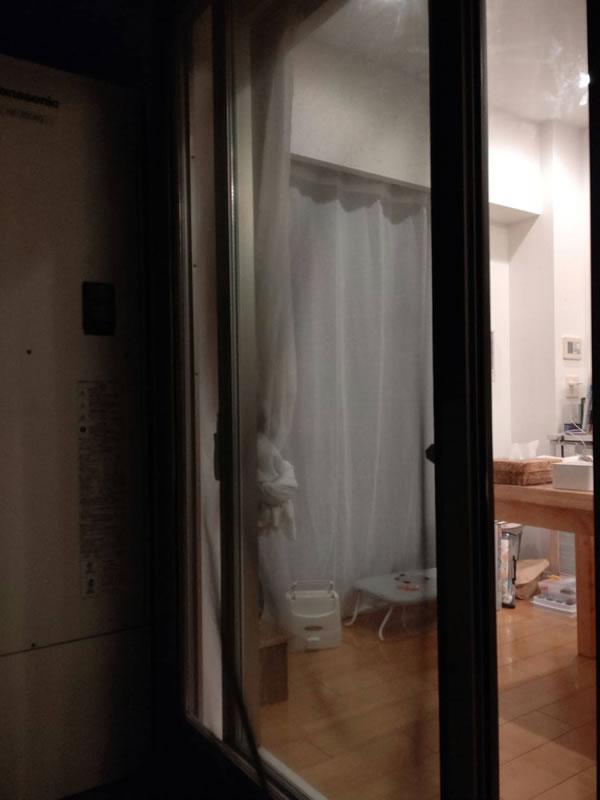 西尾市のお客様網戸の張替え写真