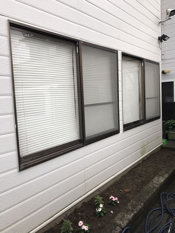 尾張旭市のお客様網戸の張替え写真