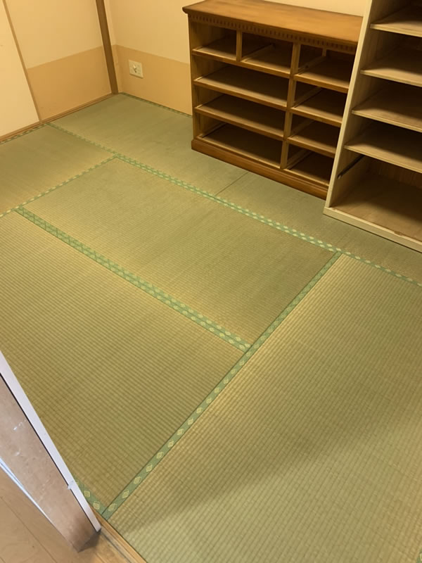 尾張旭市のお客様網戸の張替え写真