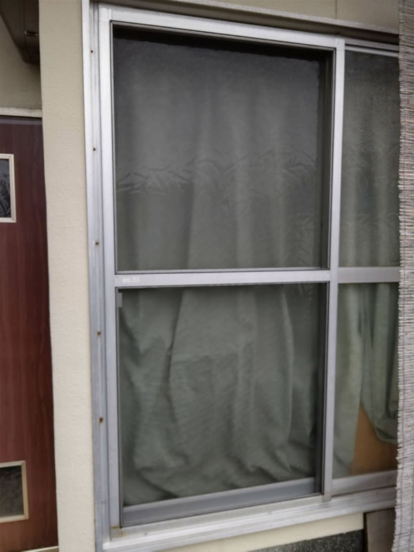 東海市のお客様網戸の張替え写真