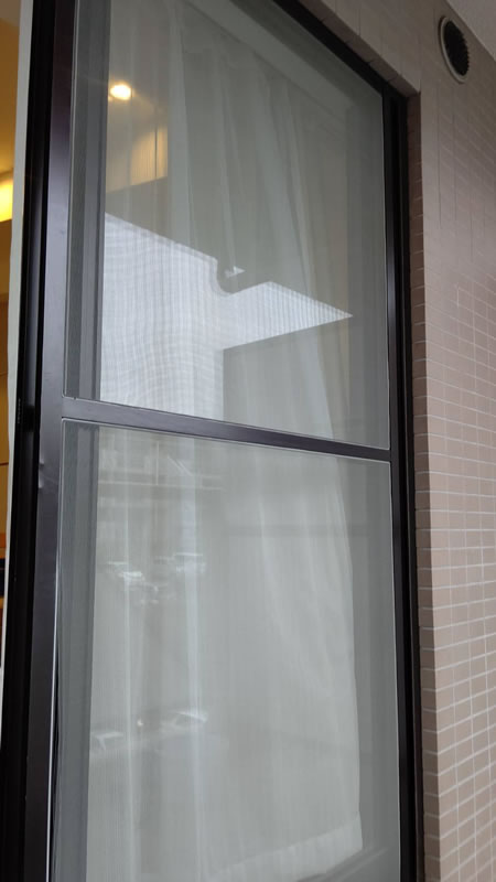 豊橋市のお客様網戸の張替え写真