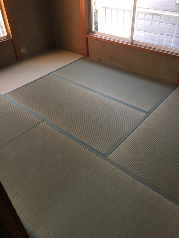 豊橋市のお客様網戸の張替え写真