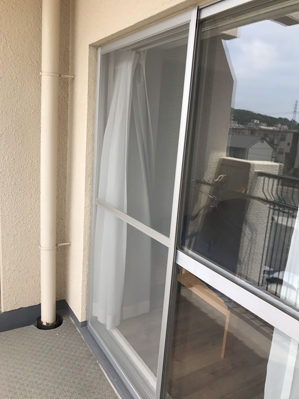 豊田市のお客様網戸の張替え写真