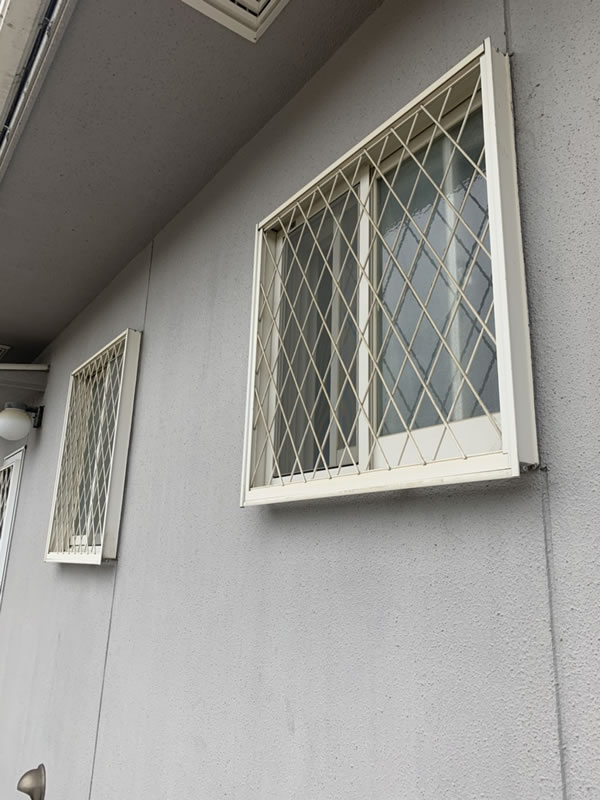 弥富市のお客様網戸の張替え写真