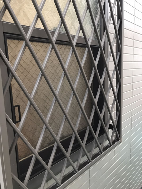 郡上市のお客様網戸の張替え写真