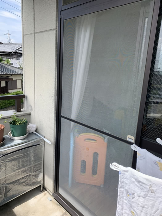 太田市のお客様網戸の張替え写真