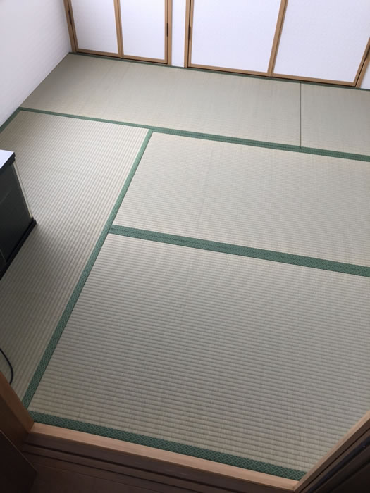 館林市のお客様網戸の張替え写真