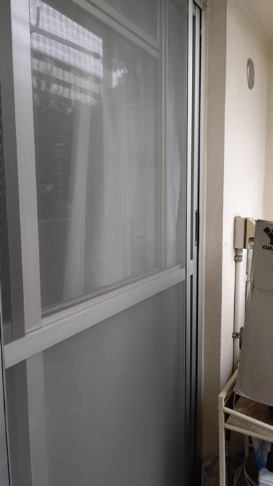 富岡市のお客様網戸の張替え写真