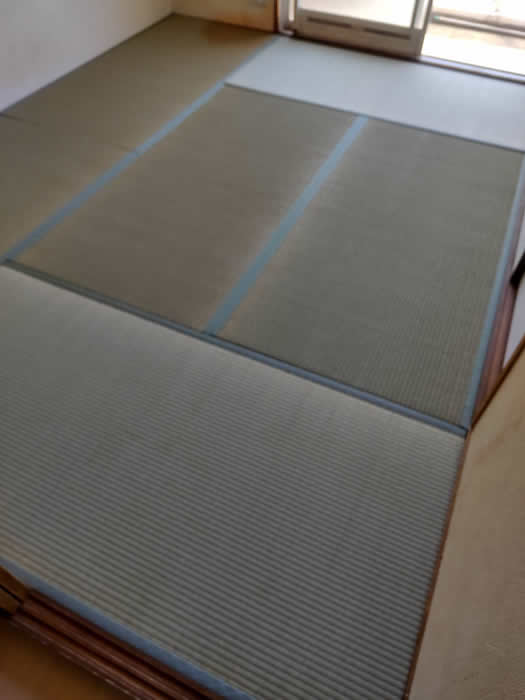 淡路市のお客様網戸の張替え写真