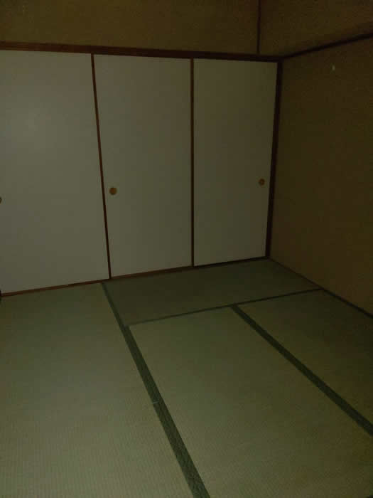 伊丹市のお客様網戸の張替え写真