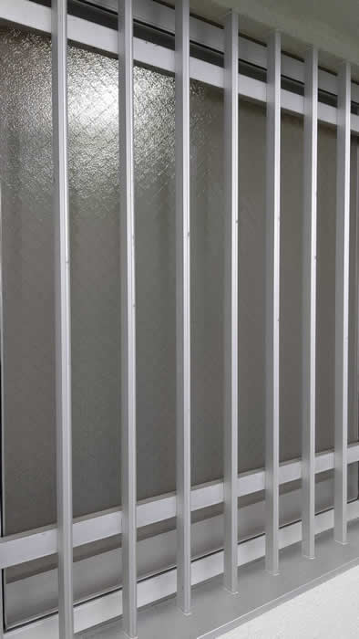 加東市のお客様網戸の張替え写真