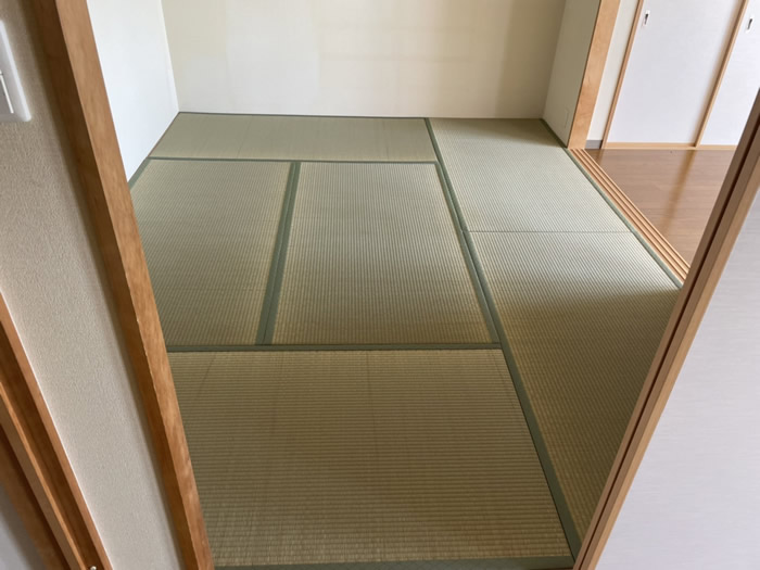 神戸市東灘区のお客様網戸の張替え写真