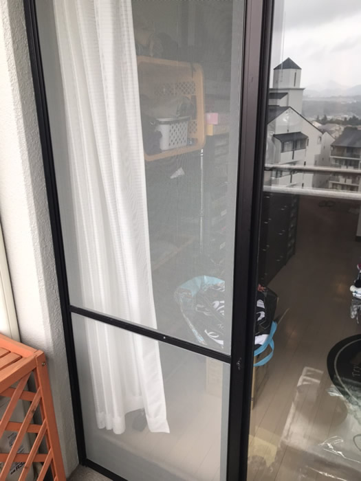 三田市のお客様網戸の張替え写真