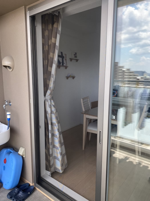 宝塚市のお客様網戸の張替え写真