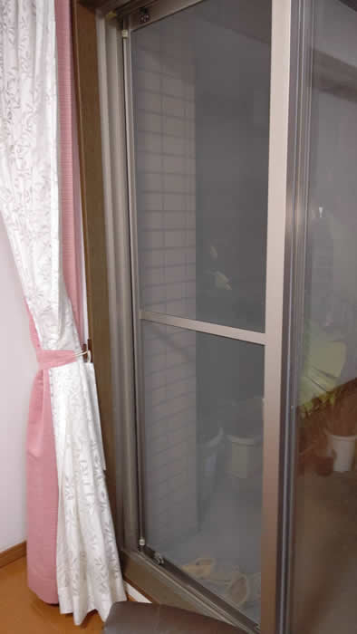 京都市上京区のお客様網戸の張替え写真