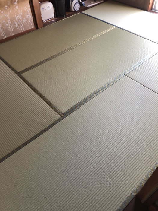 京田辺市のお客様網戸の張替え写真