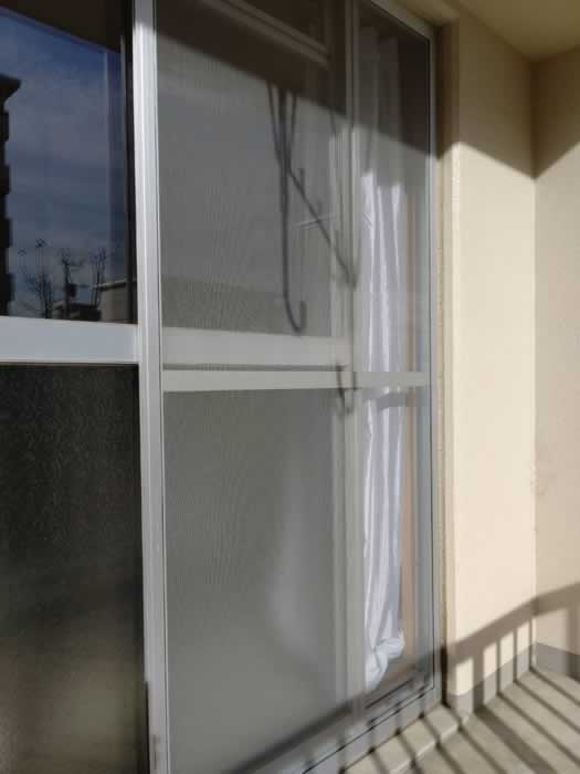 長岡京市のお客様網戸の張替え写真