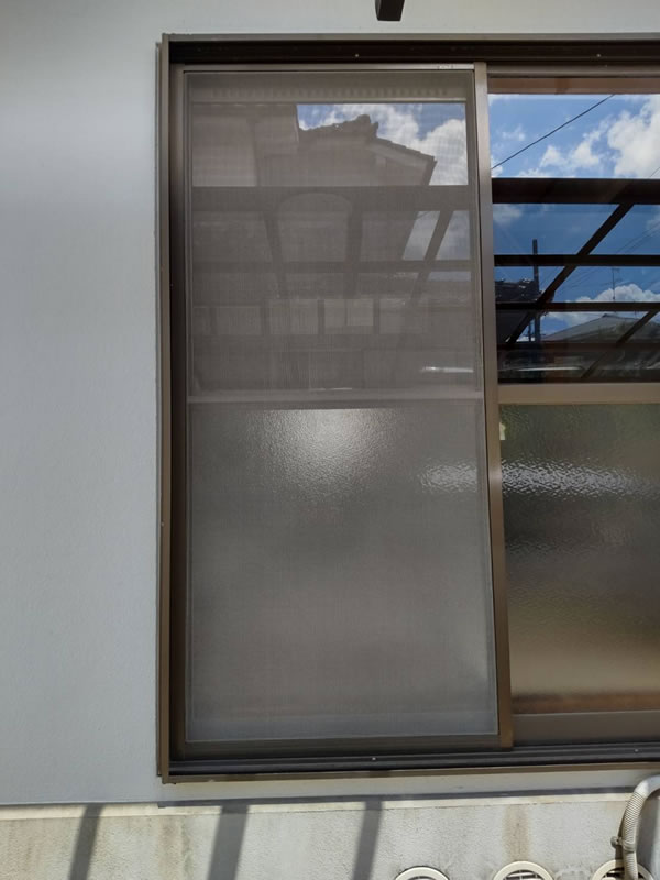 松阪市のお客様網戸の張替え写真