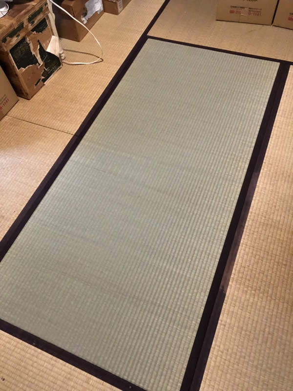 焼津市のお客様網戸の張替え写真